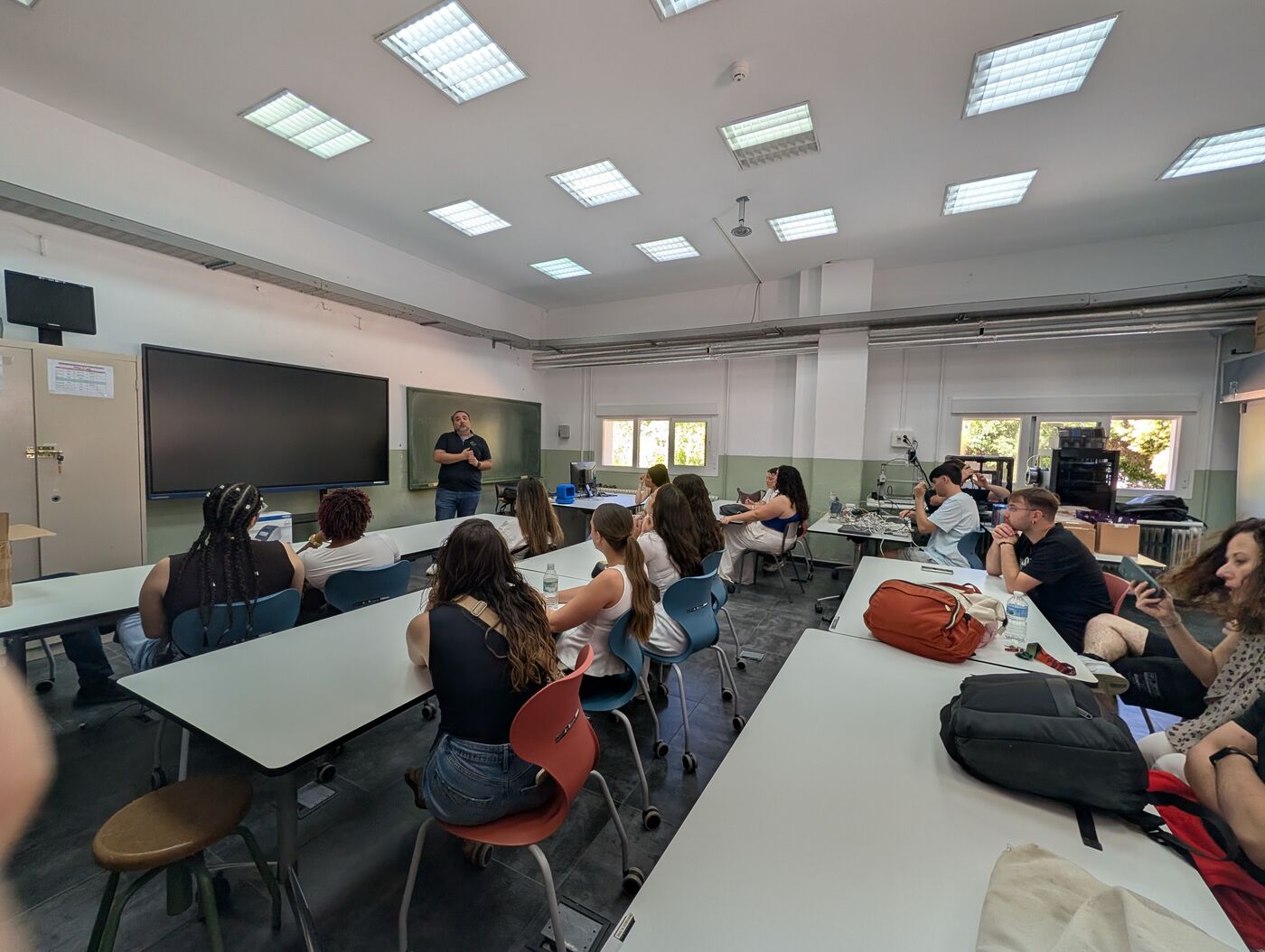 Visita técnica al IES Santiago Apóstol
