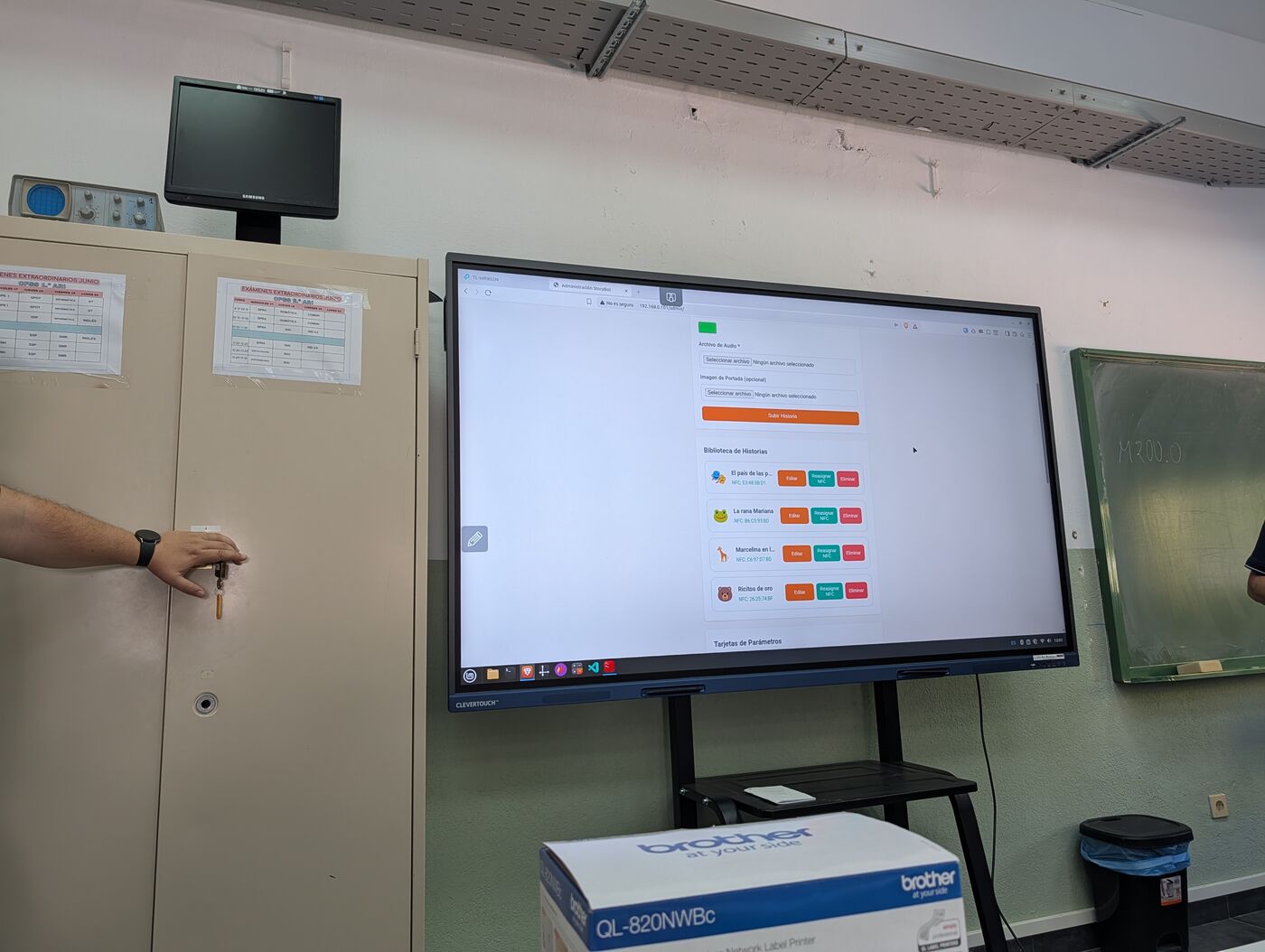 Demostración del robot durante la visita